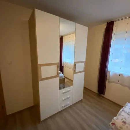 Haus Avallon Apartamento *